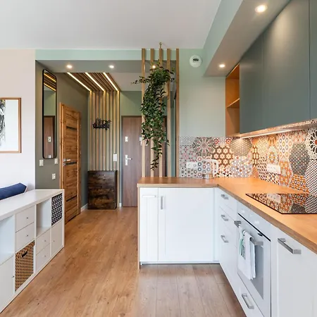 Apartment Lenartowicza Modern By Bookinghost